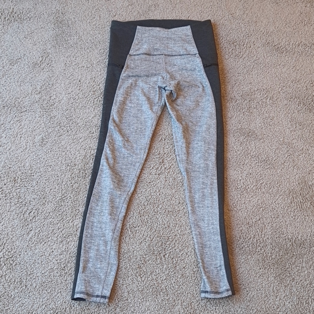 C9 by Champion Grey Two-Tone Pockets Leggings